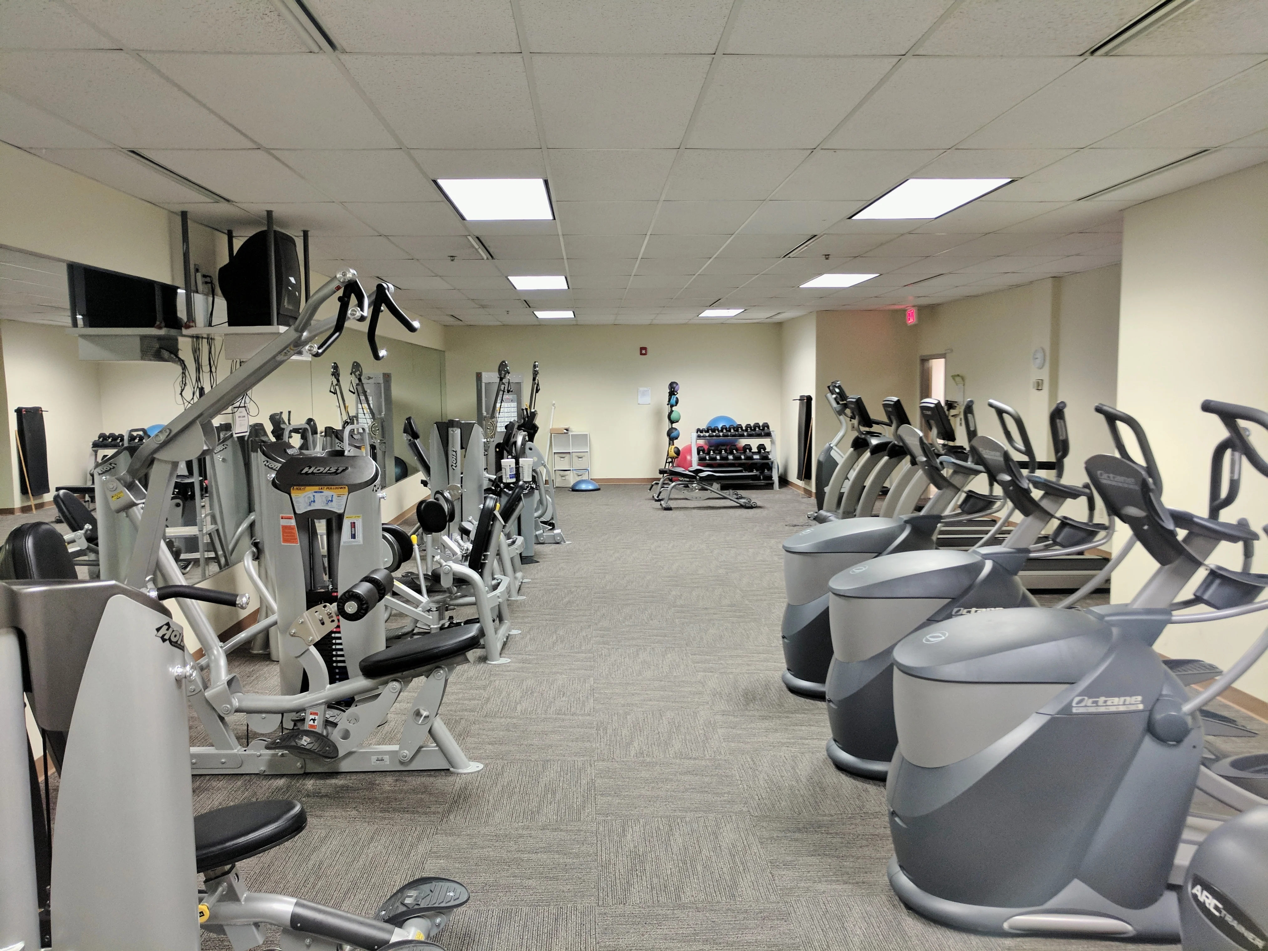 1550 Pond Rd — Lease in Allentown, PA, photo 3 of 8