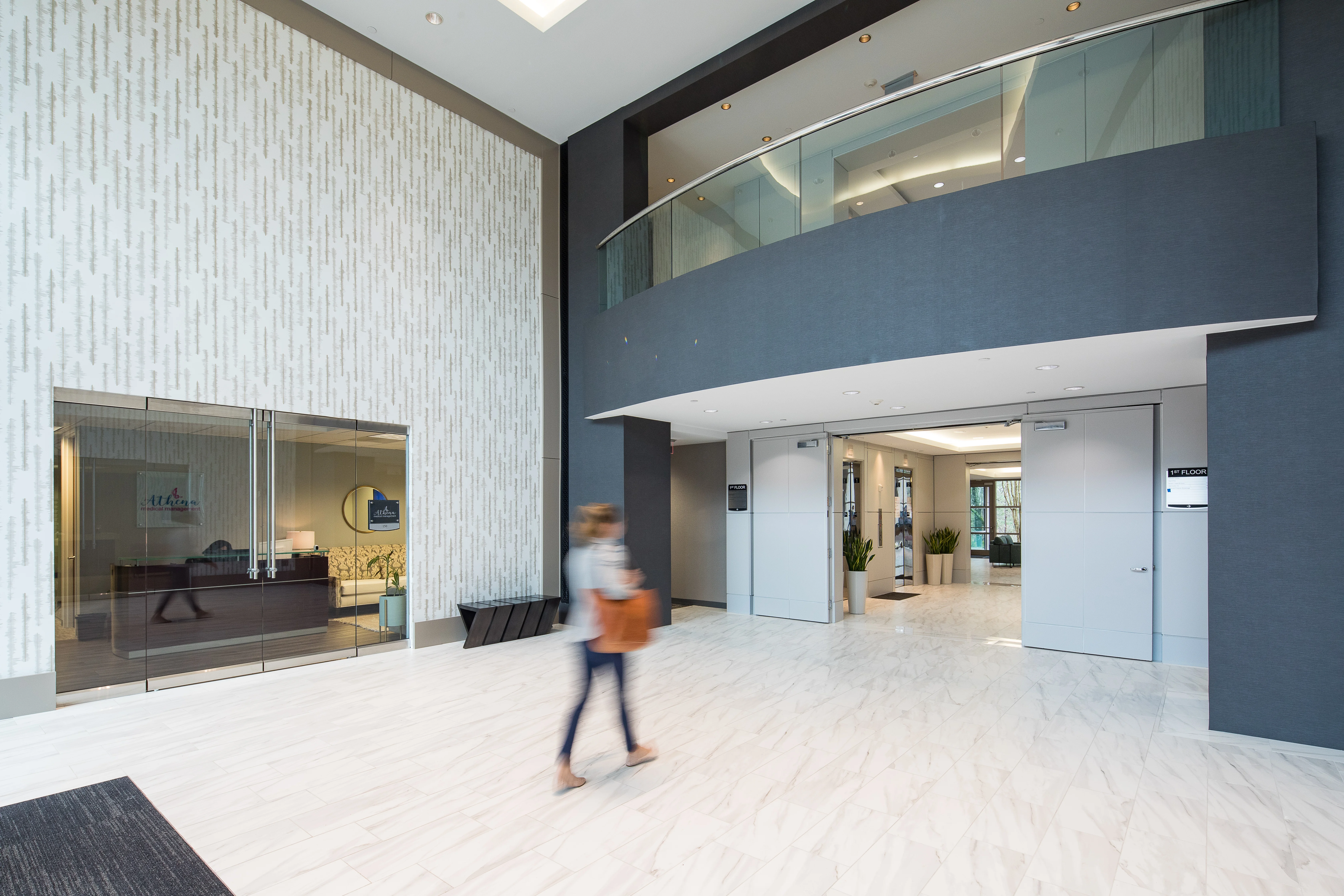 Royal Centre One — Lease in Alpharetta, GA, photo 1 of 8