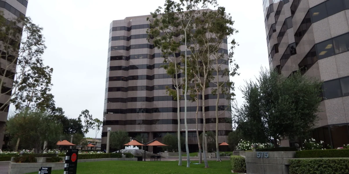 The MET — Lease in Costa Mesa, CA, photo 4 of 4