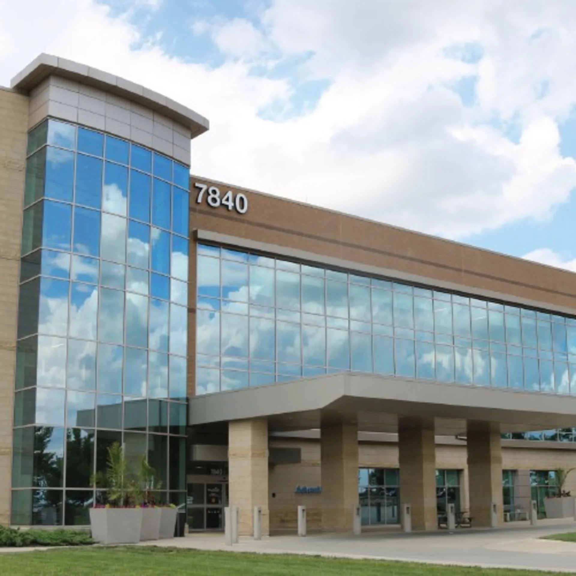 AdventHealth South Overland Park
