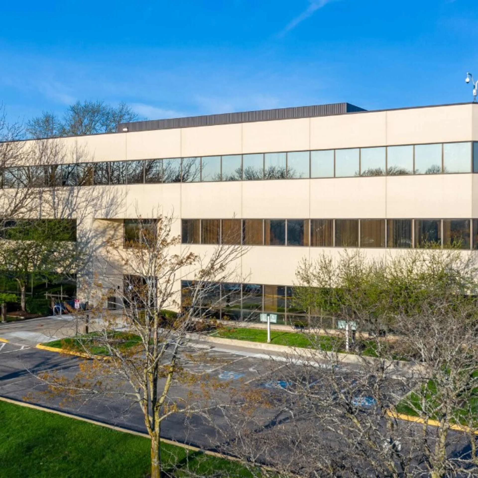 Antioch Hills Medical Building — Lease in Overland Park, KS, photo 1 of 1