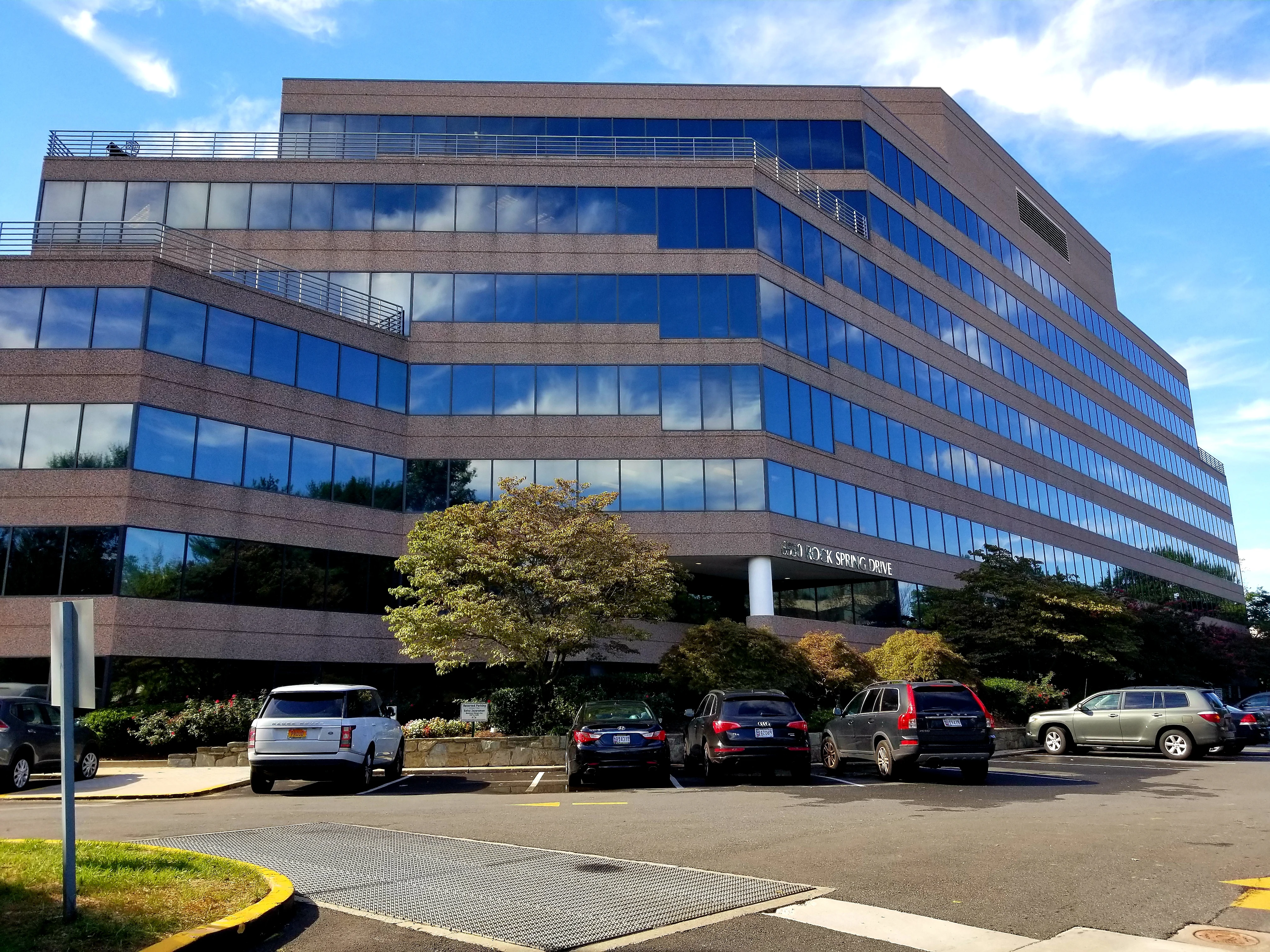 One Rock Spring Plaza — Lease in Bethesda, MD, photo 3 of 8