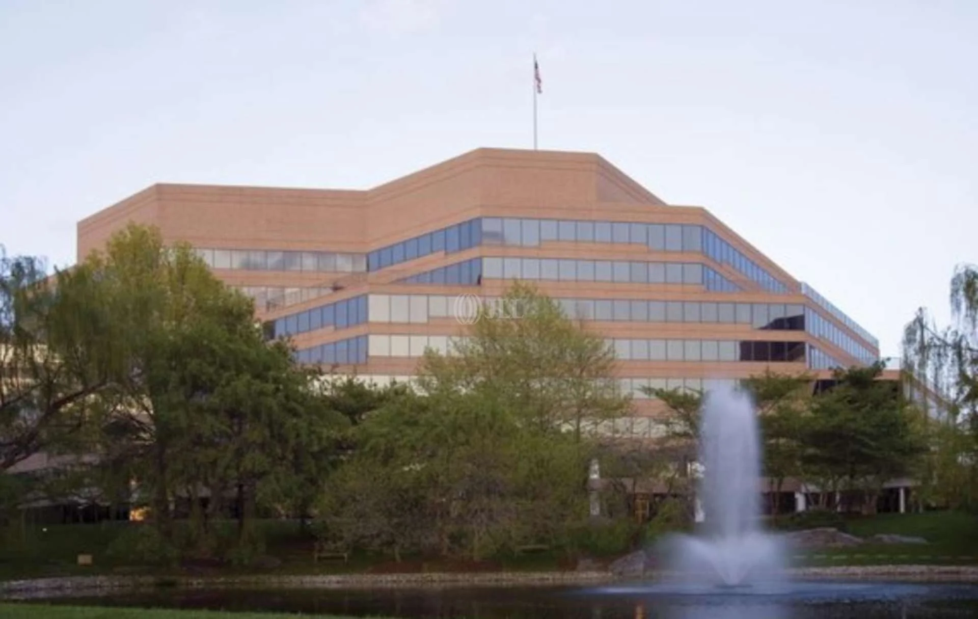 One Rock Spring Plaza — Lease in Bethesda, MD, photo 6 of 8