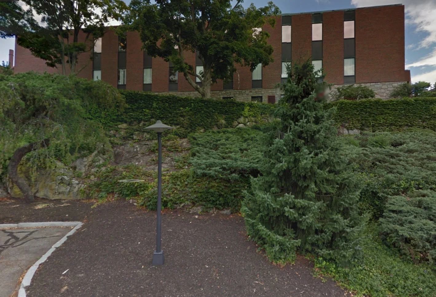 Building B — Lease in Lexington, MA, photo 1 of 4