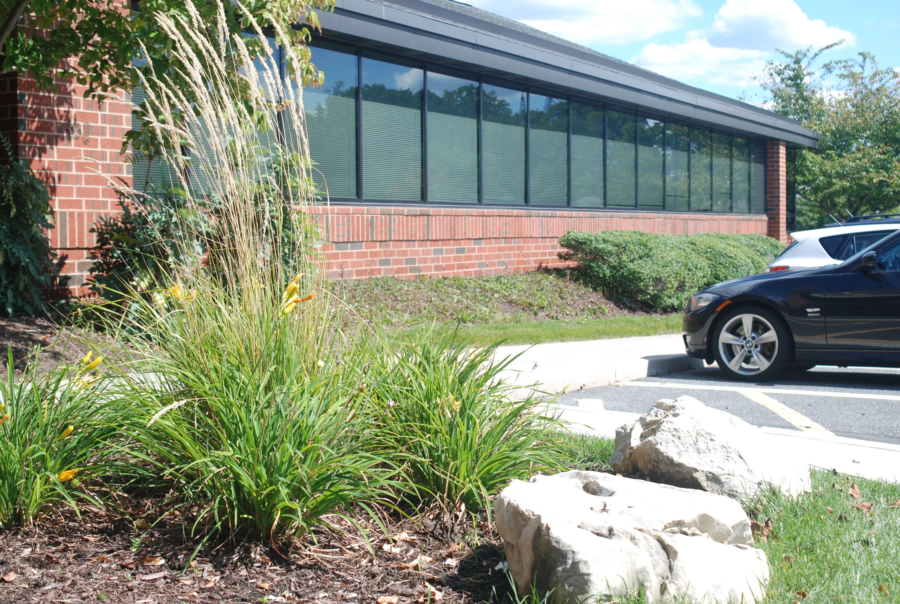 1015 Briggs Rd — Lease in Mount Laurel, NJ, photo 2 of 8