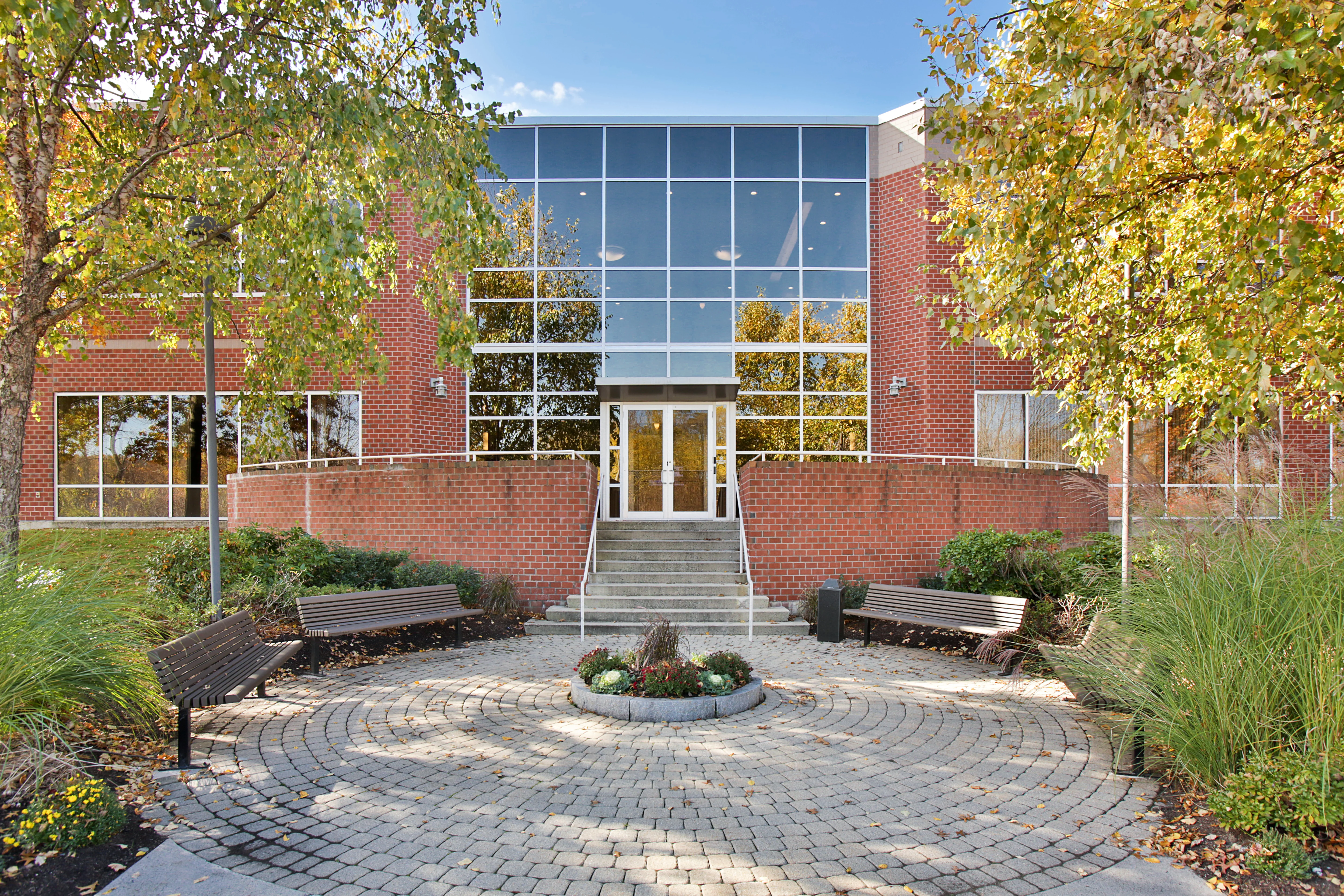 35 New England Business Center — Lease in Andover, MA, photo 1 of 8