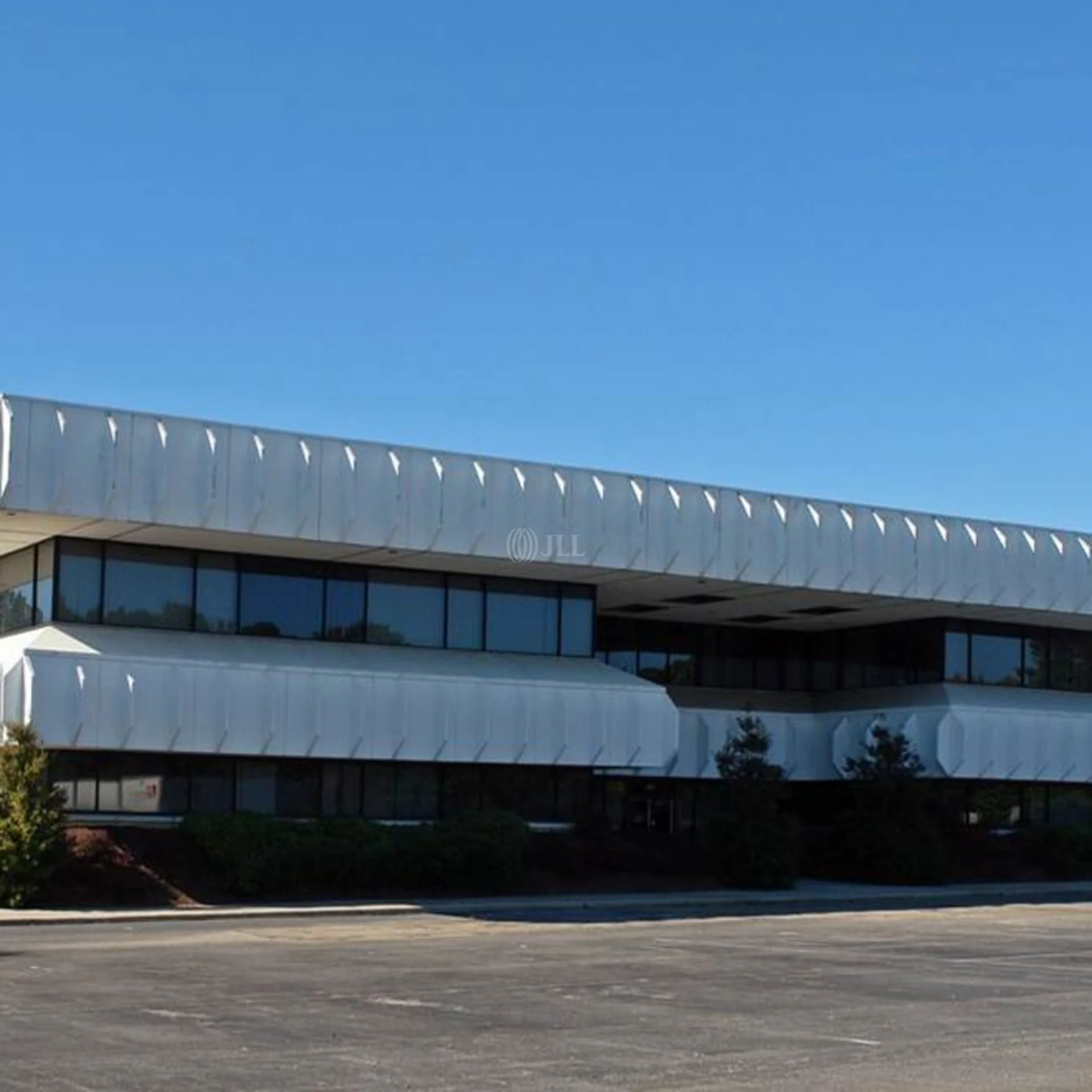 SuperValu Office Bldg — Lease in Chesterfield, VA, photo 2 of 4
