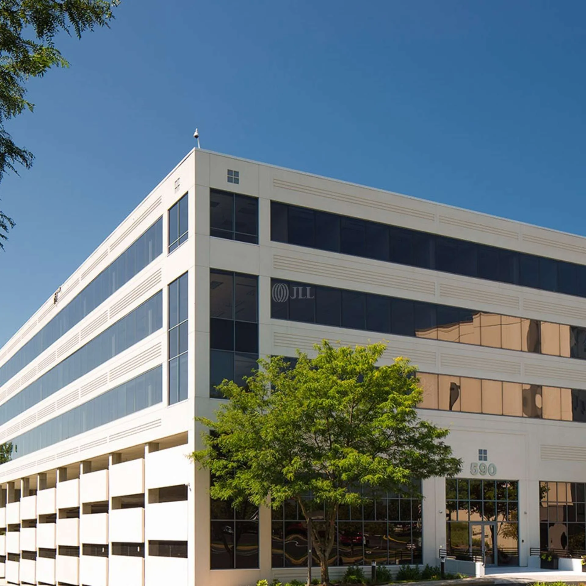 Brandywine Corp Ctr II — Lease in Claymont, DE, photo 2 of 4