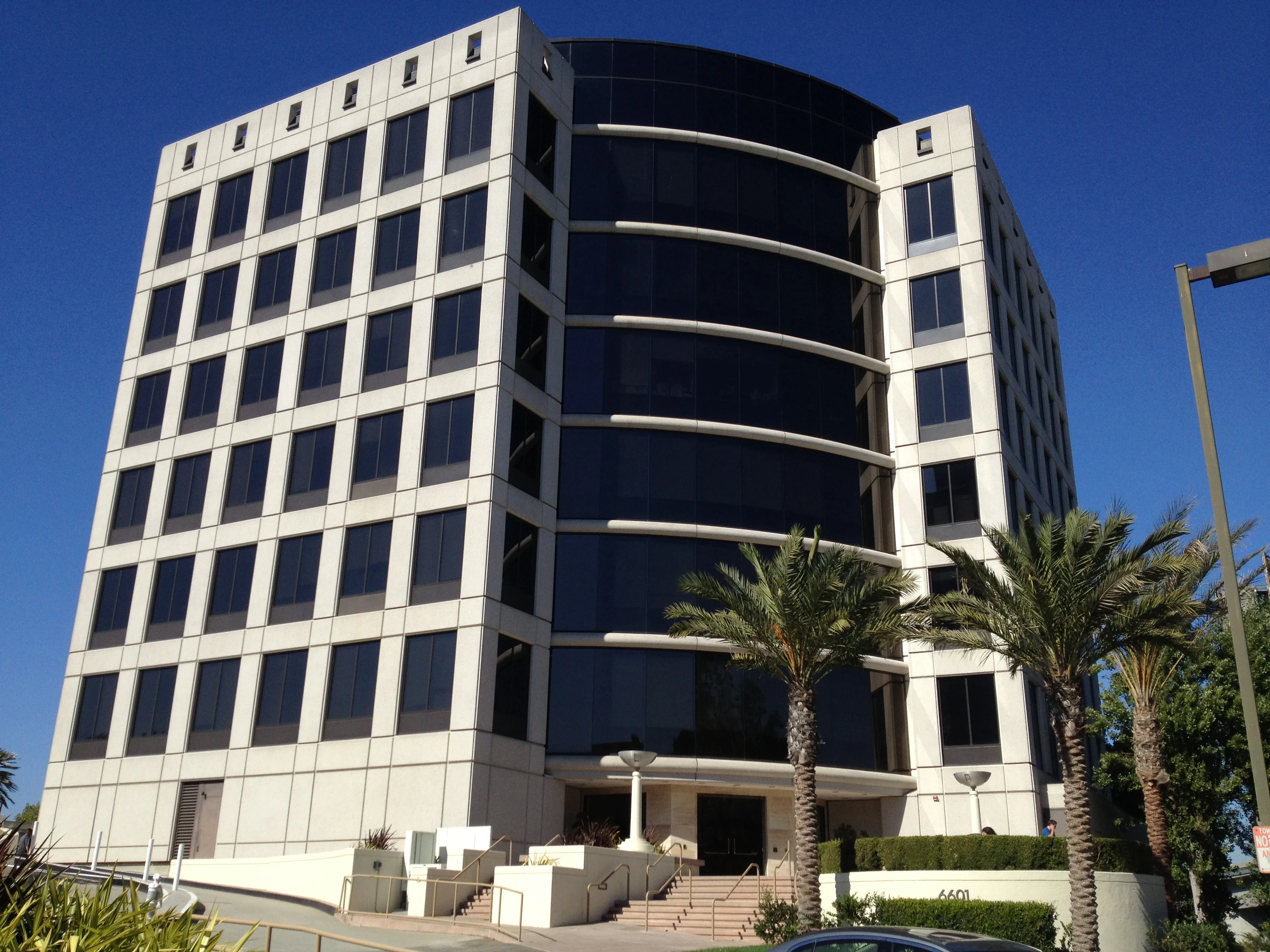 6601 Center - Playa District