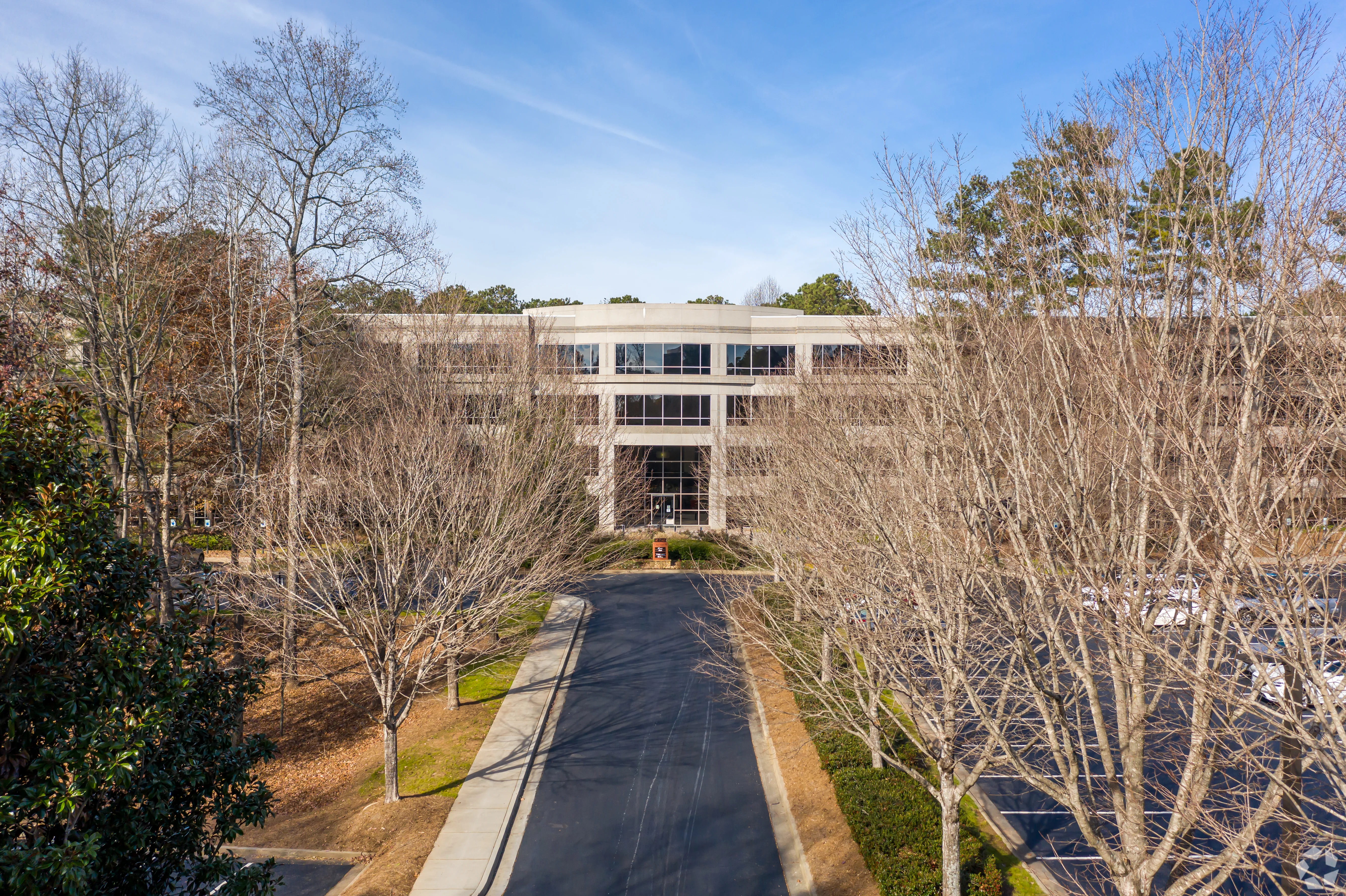 Lake View II — Lease in Alpharetta, GA, photo 2 of 8