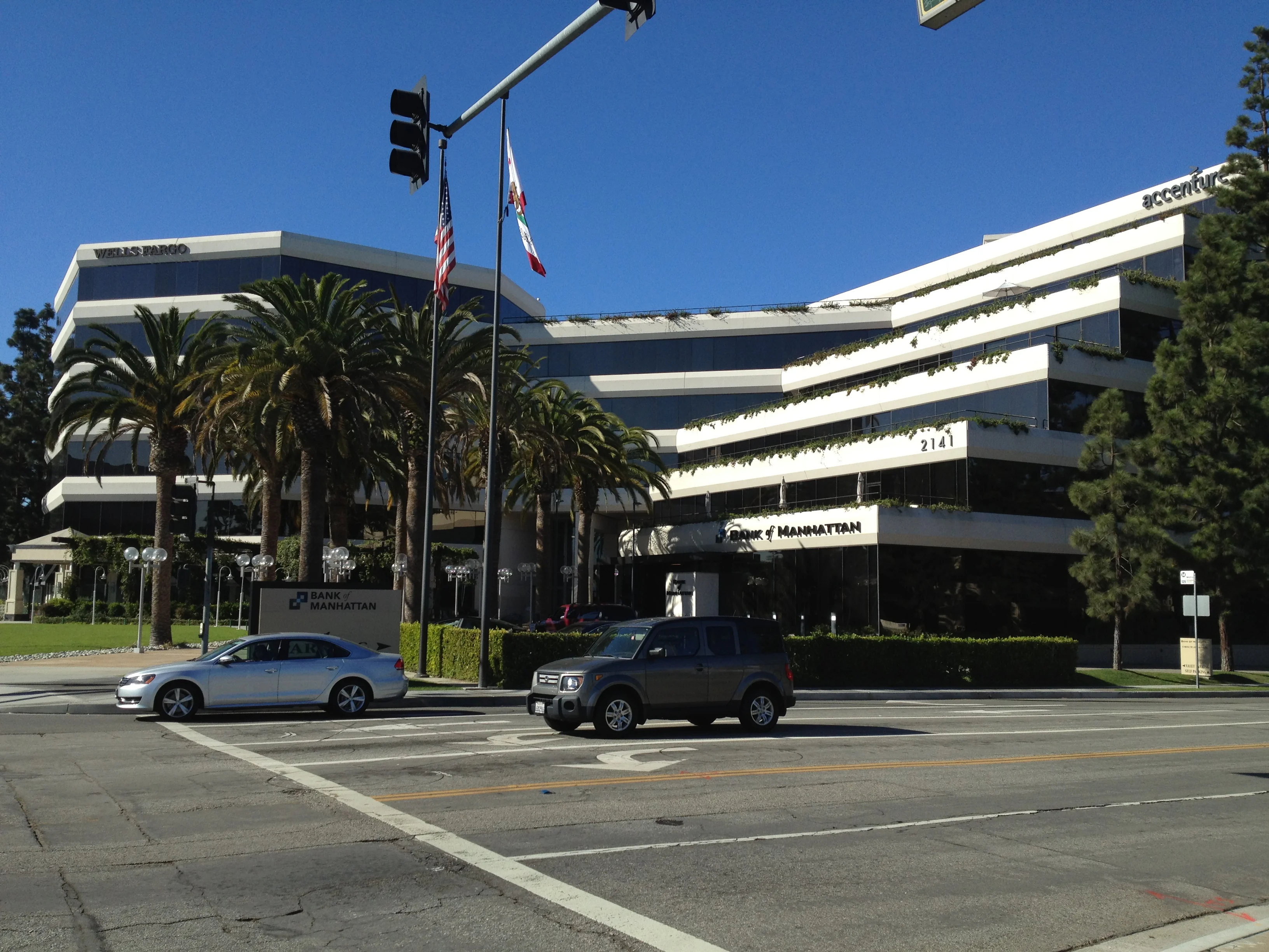 The Plaza at Continental Park — Lease in El Segundo, CA, photo 3 of 8