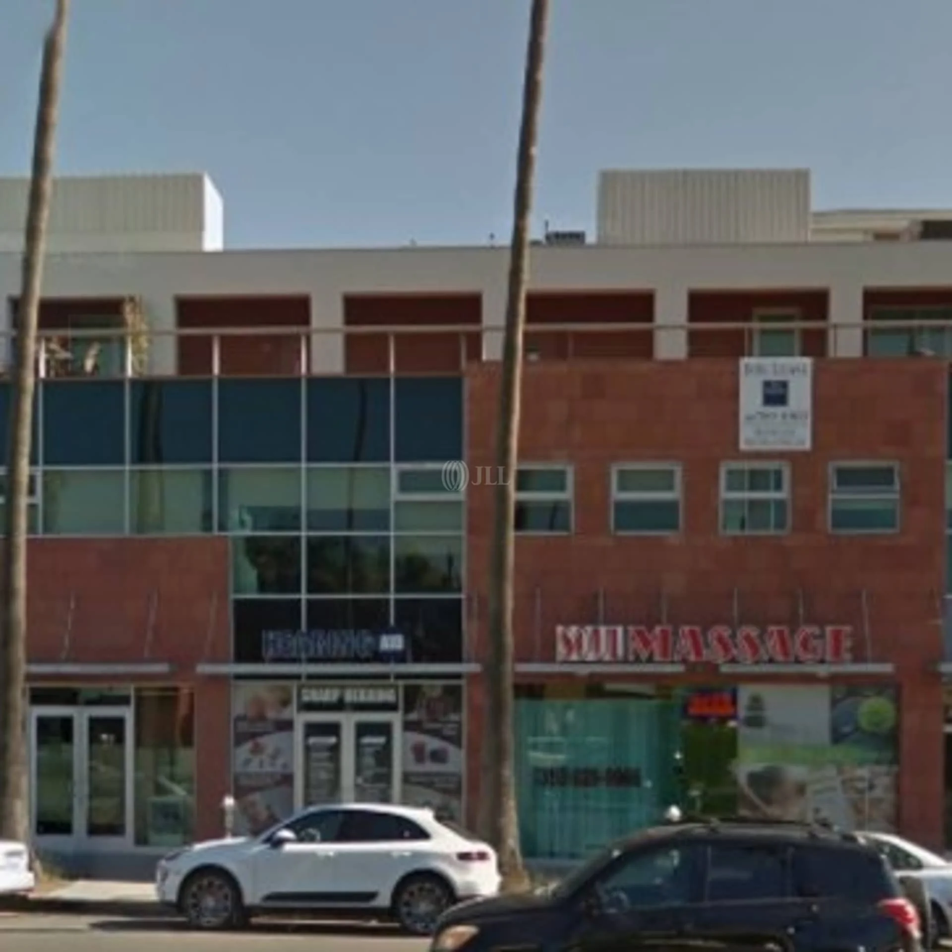 3122 Santa Monica Blvd — Lease in Santa Monica, CA, photo 2 of 5