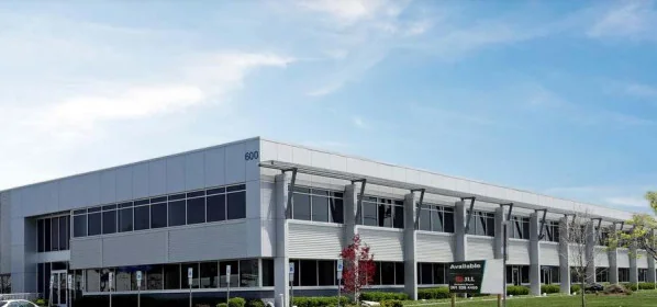 600 Meadowlands Office — Lease in Secaucus, NJ, photo 1 of 5