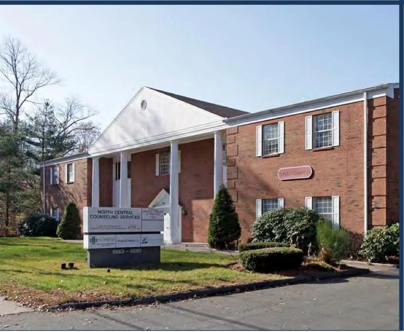 693 Bloomfield Ave — Lease in Bloomfield, CT, photo 2 of 8