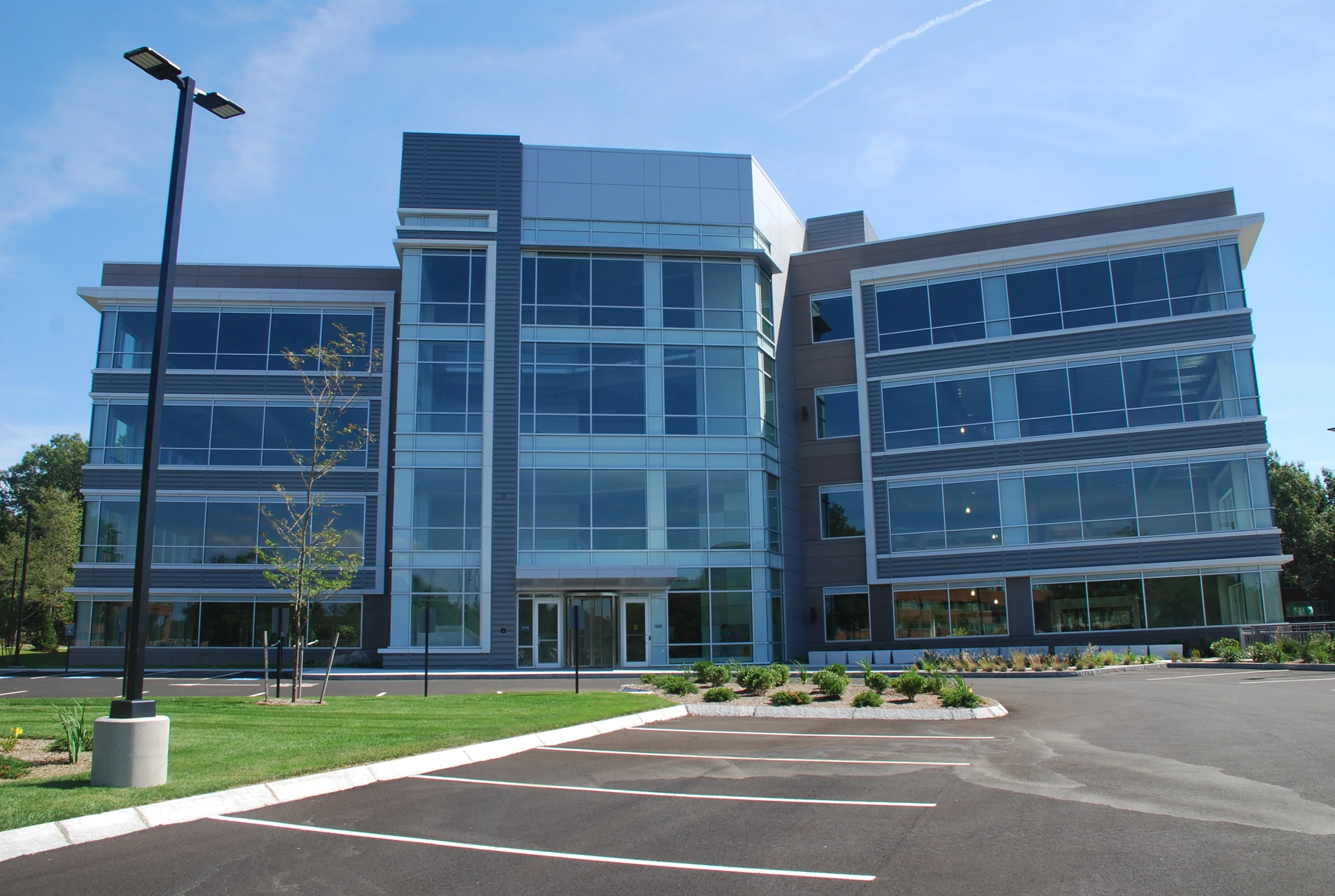 Four Burlington Woods — Lease in Burlington, MA, photo 2 of 8