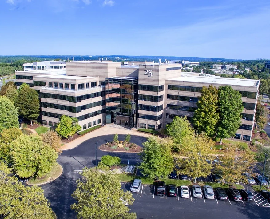 25 Burlington Mall Rd — Lease in Burlington, MA, photo 1 of 8