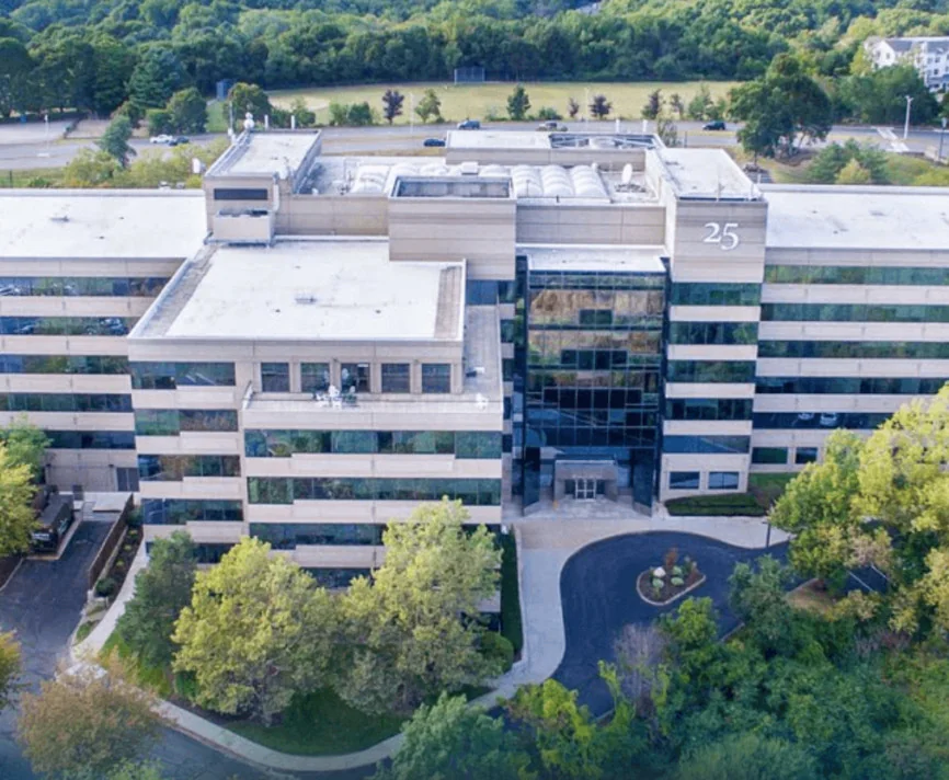 25 Burlington Mall Rd — Lease in Burlington, MA, photo 2 of 8