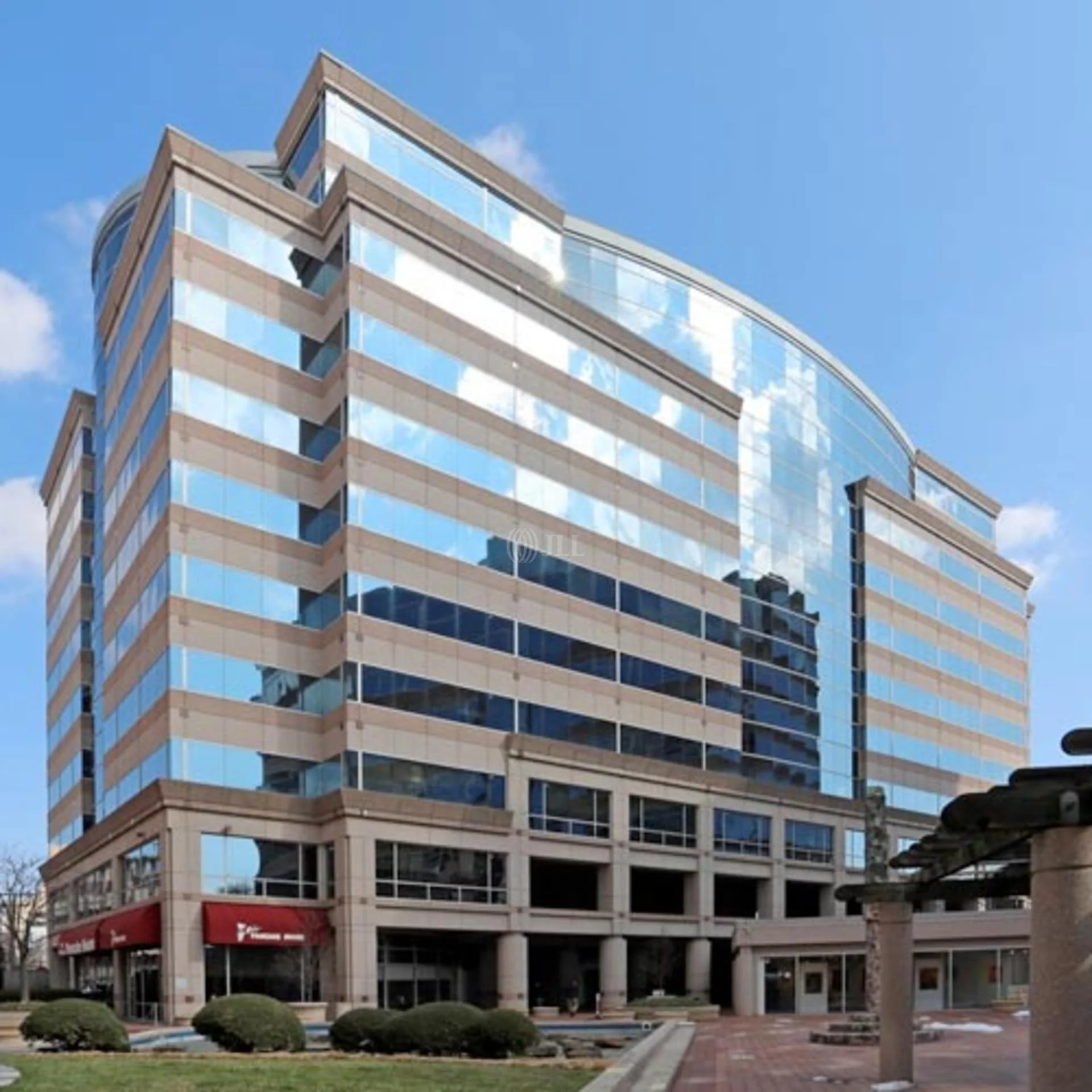 Bethesda Place — Lease in Bethesda, MD, photo 3 of 6