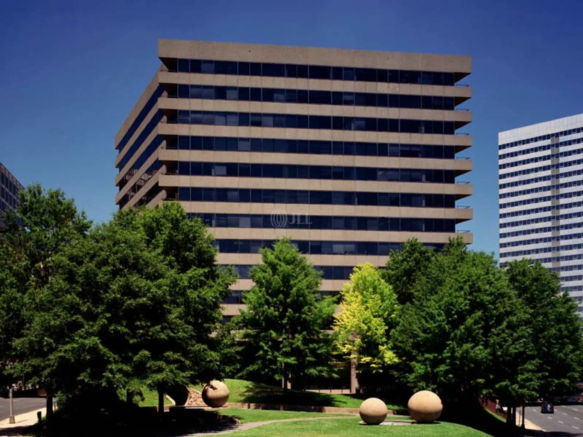 Park Place — Lease in Arlington, VA, photo 5 of 8