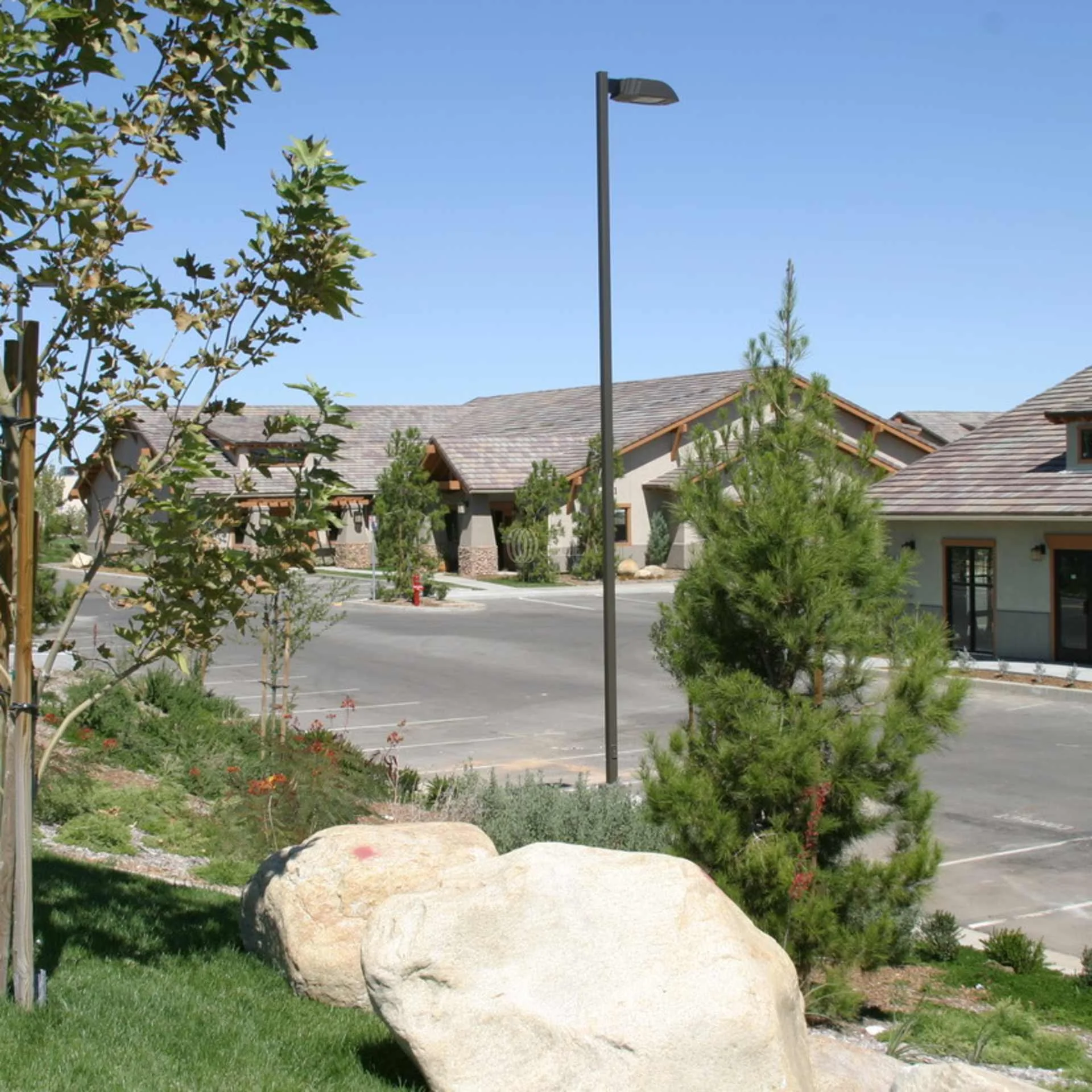 Building 5 — Lease in Palmdale, CA, photo 3 of 4
