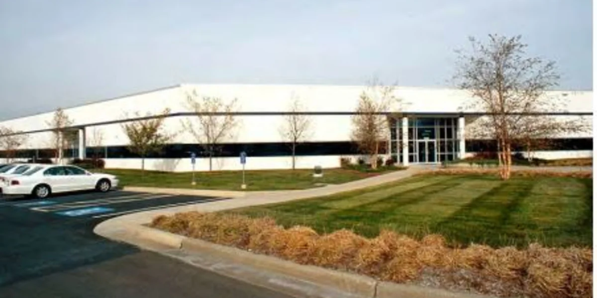 Southlake - Tech 6 — Lease in Lenexa, KS, photo 4 of 4