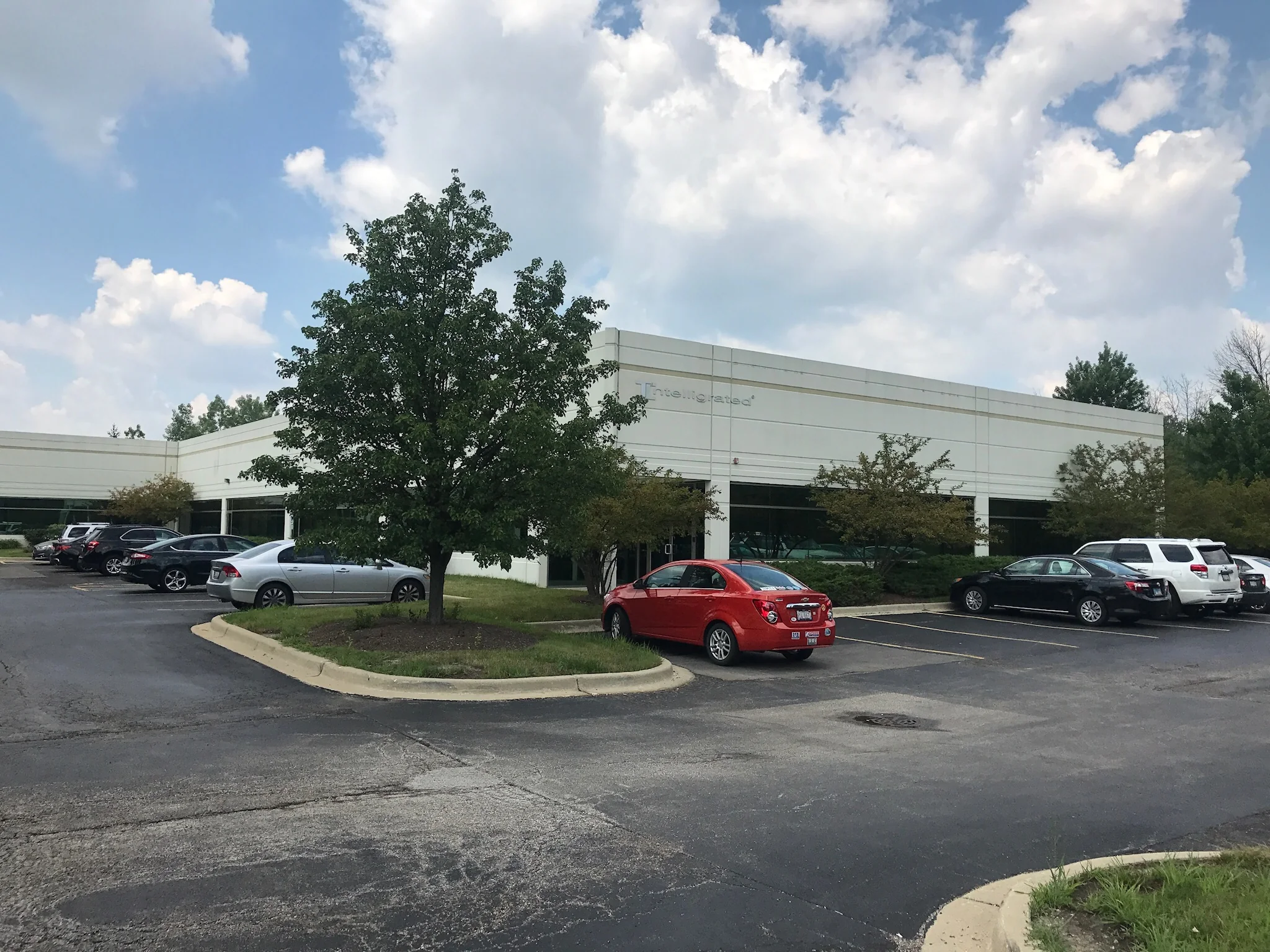 North Waterfall Glen — Lease in Woodridge, IL, photo 1 of 4