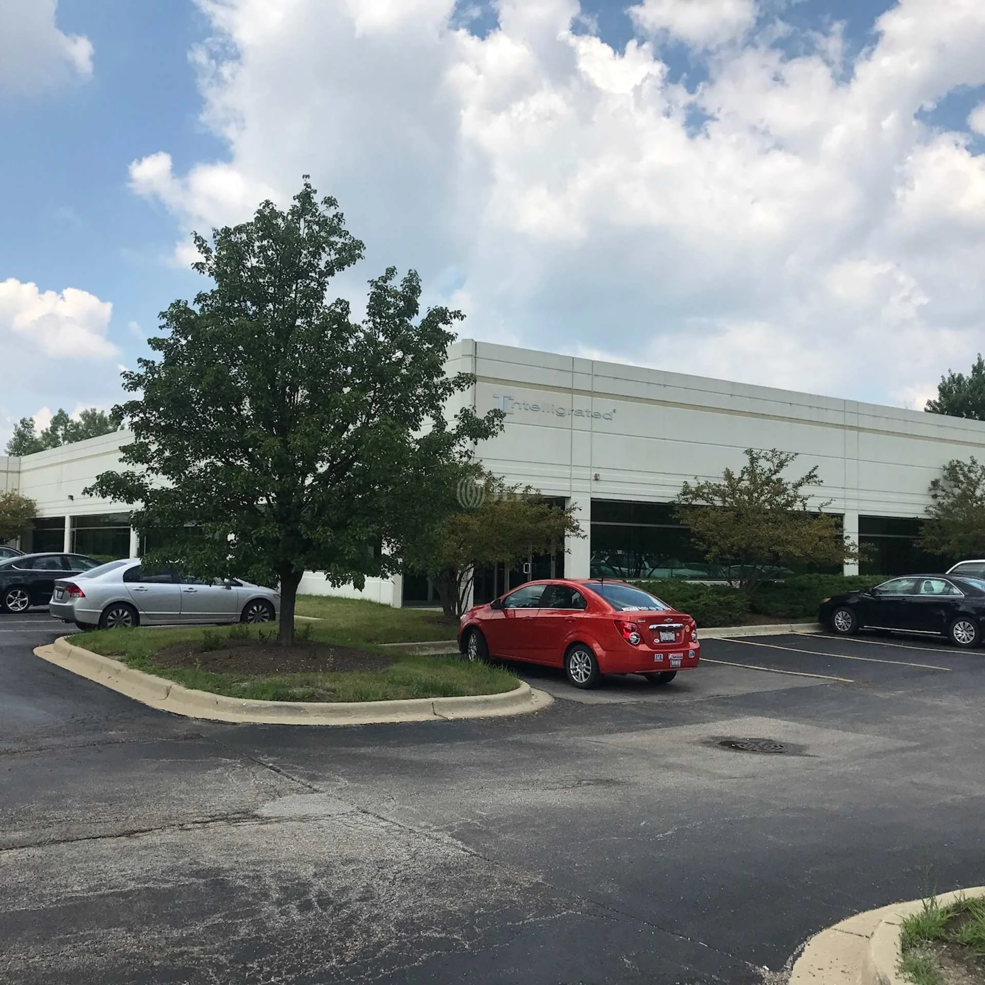 North Waterfall Glen — Lease in Woodridge, IL, photo 2 of 4