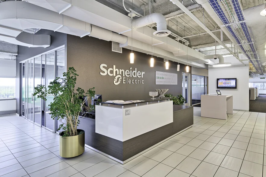 200 North Martingale - photo 14 - Schaumburg, IL