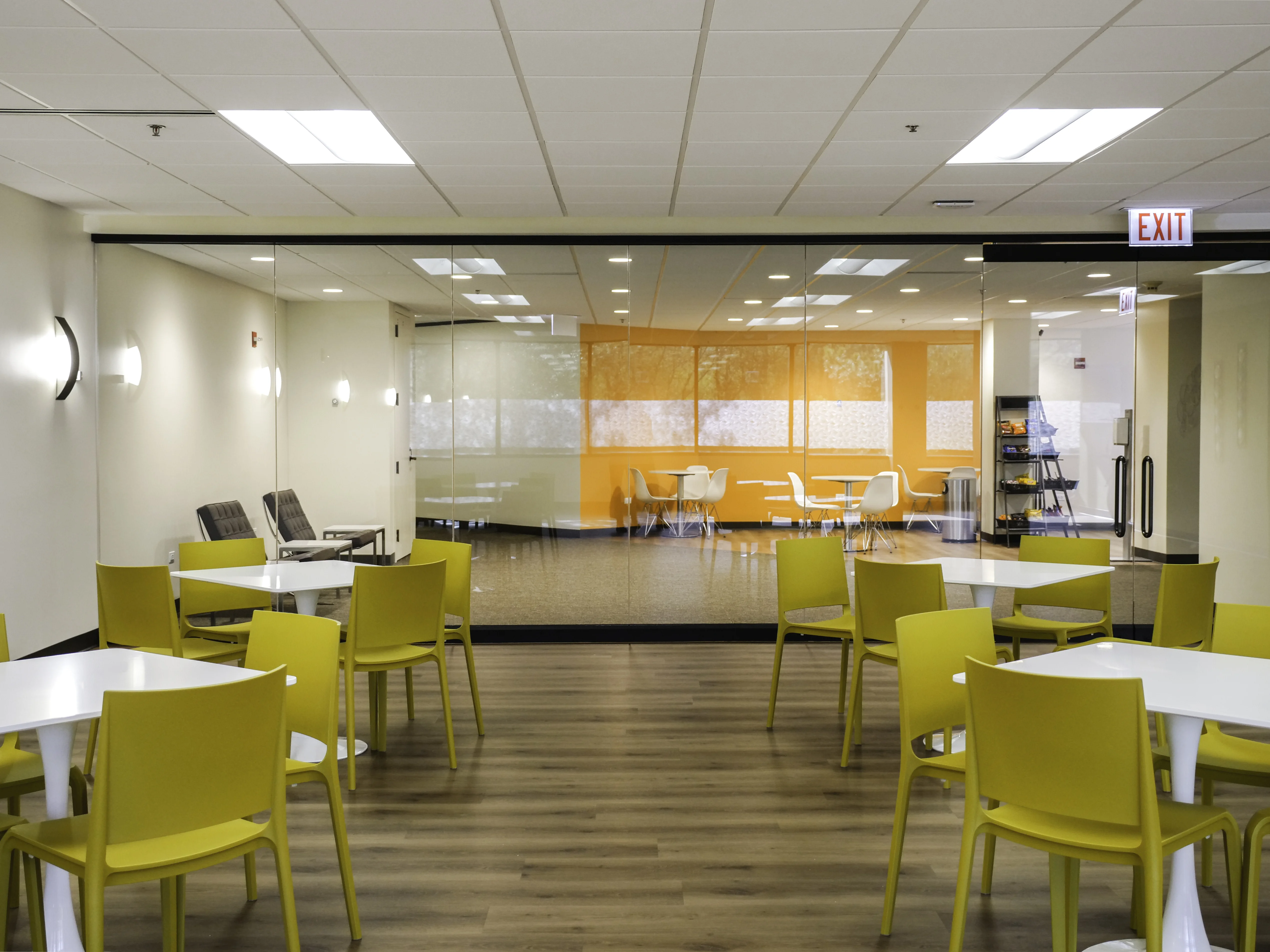 75 Tri State — Lease in Lincolnshire, IL, photo 6 of 8