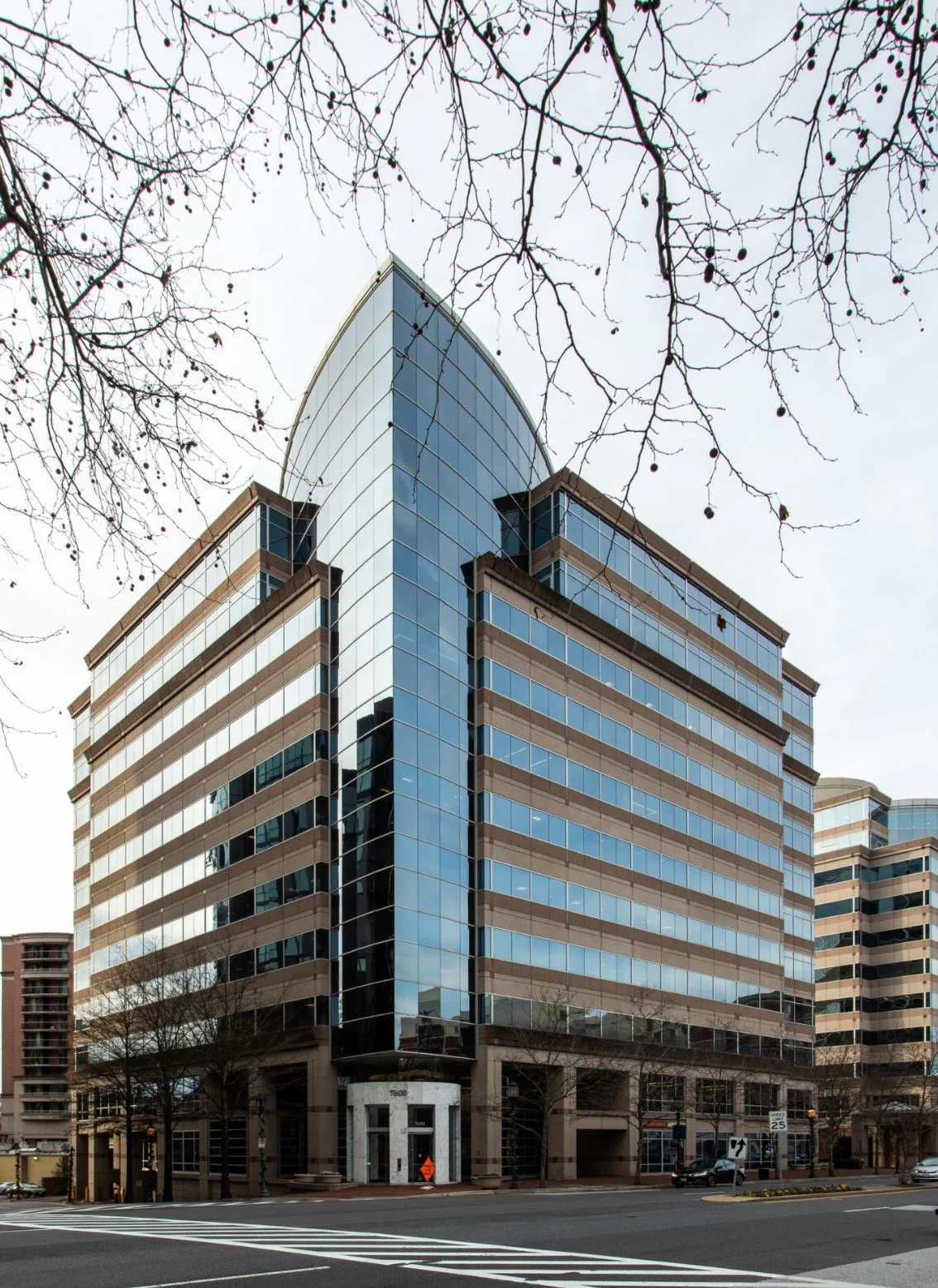Bethesda Place II — Lease in Bethesda, MD, photo 4 of 8