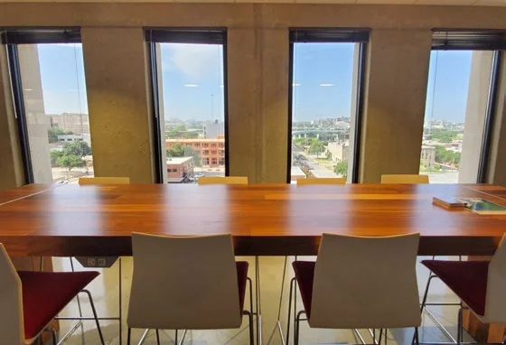 Burnett Plaza — Lease in Fort Worth, TX, photo 5 of 8