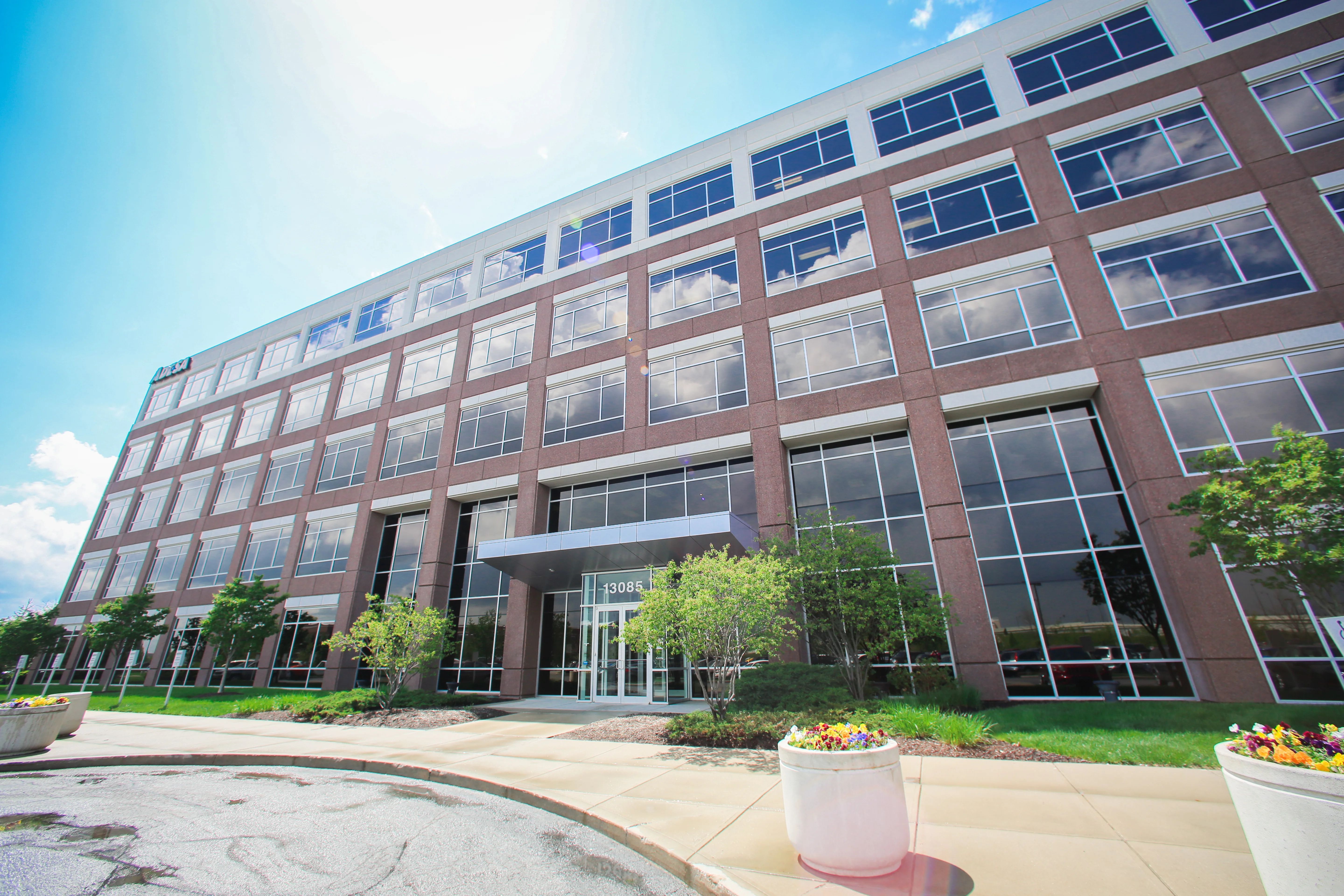 Hamilton Crossing VI — Lease in Carmel, IN, photo 3 of 8