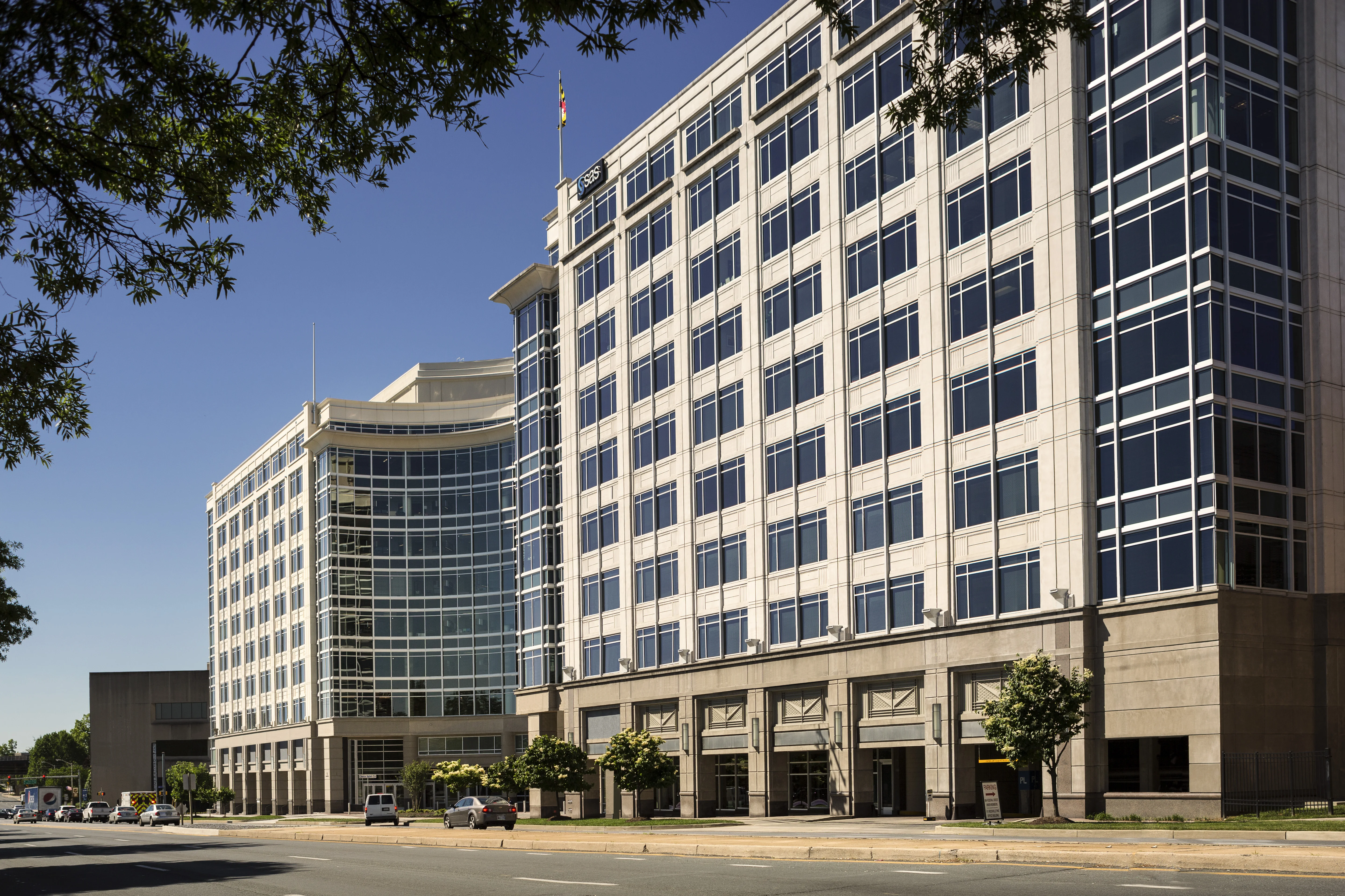 Rockville Metro Plaza I — Lease in Rockville, MD, photo 3 of 8