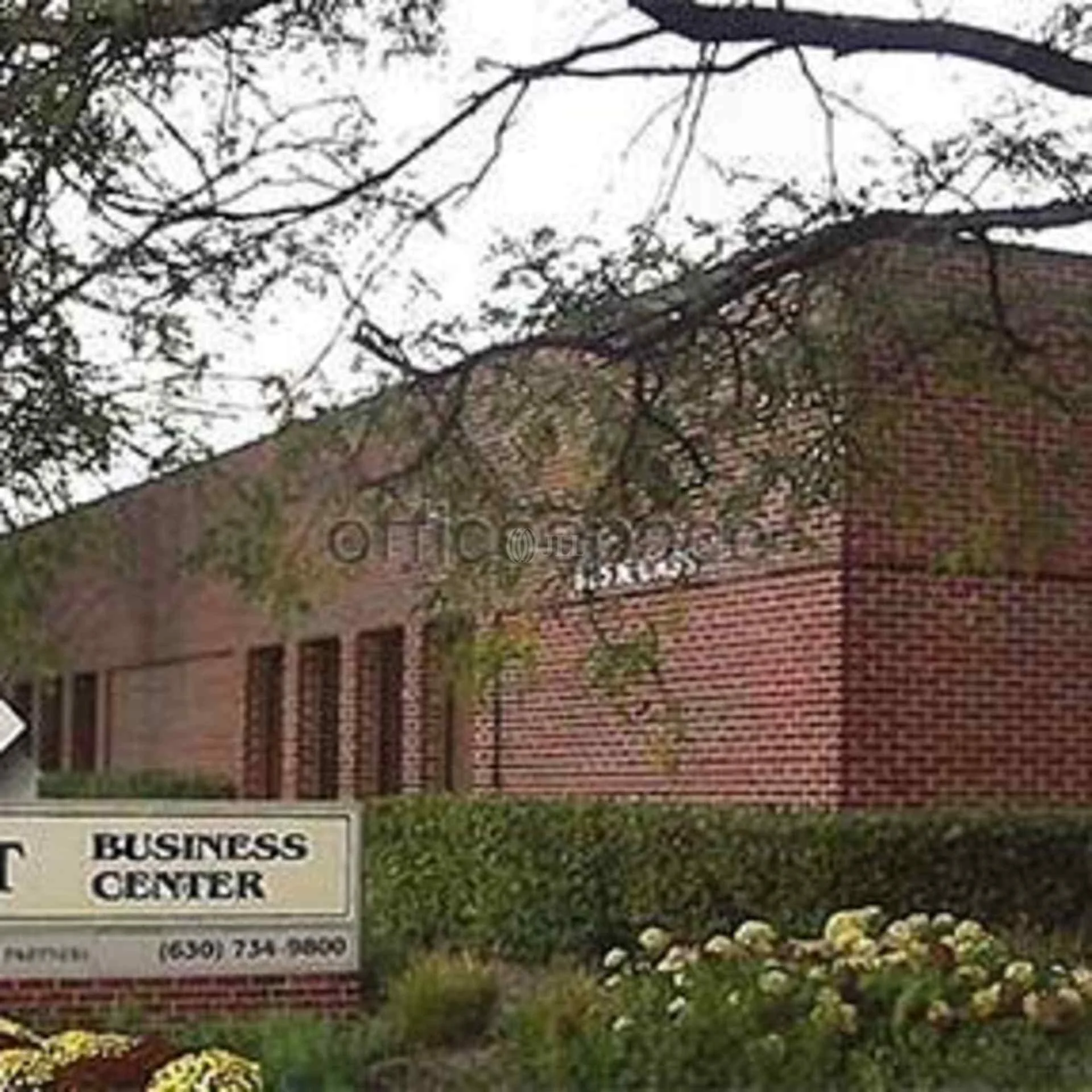 Oakmont Business Center Bldg 200 — Lease in Westmont, IL, photo 2 of 4
