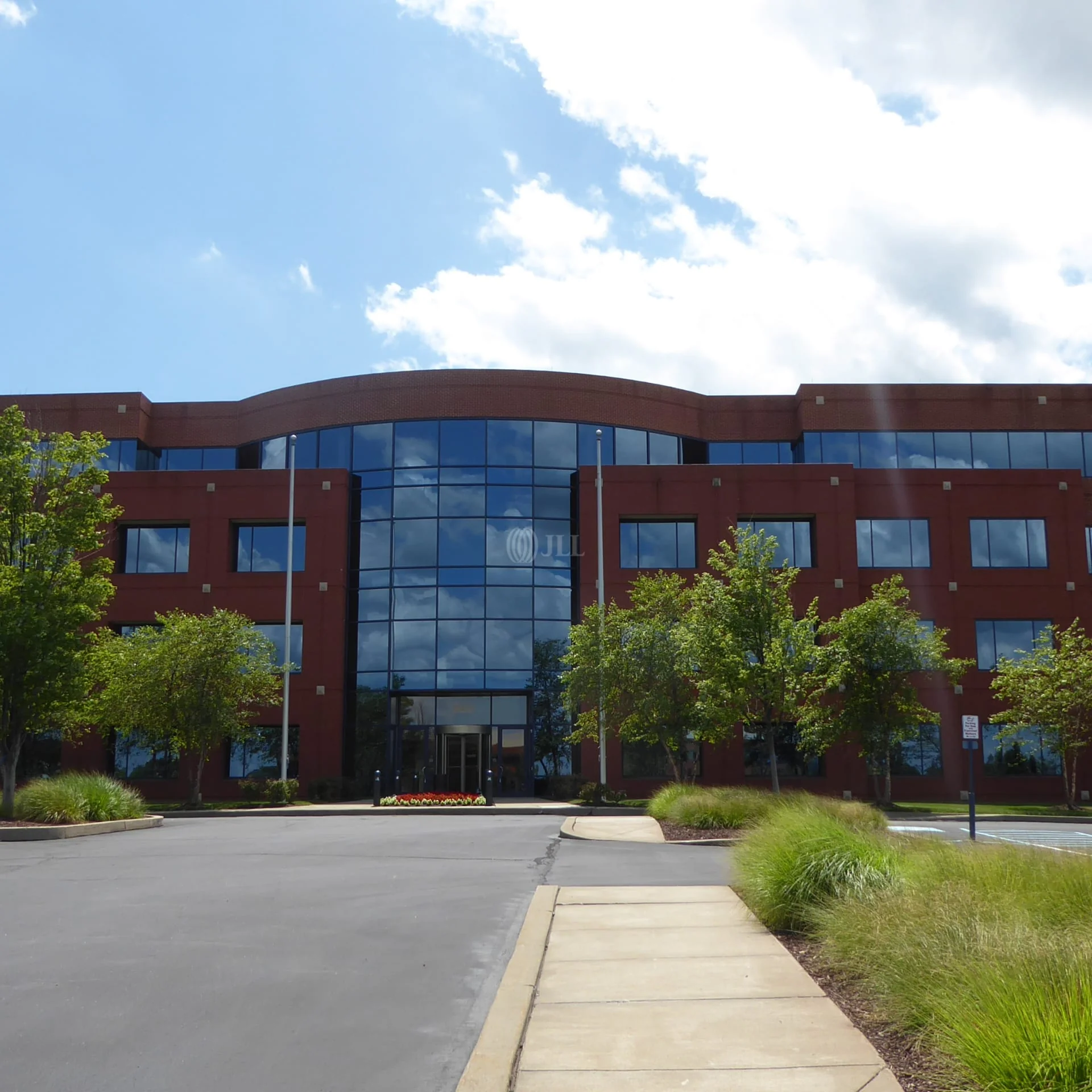 Cranberry Woods, Building 700 — Lease in Cranberry Township, PA, photo 2 of 4