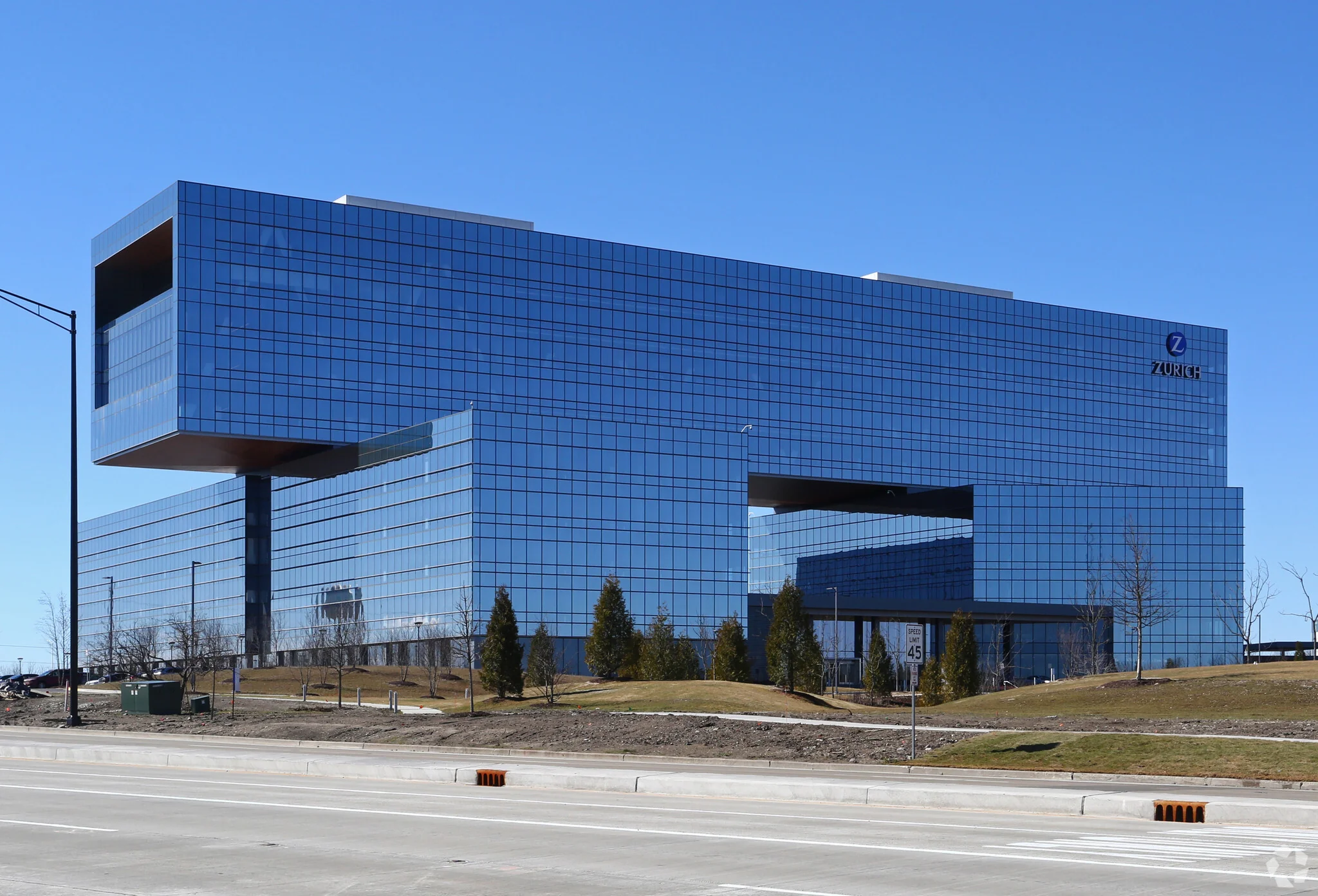 Zurich NA HQ — Lease in Schaumburg, IL, photo 5 of 8