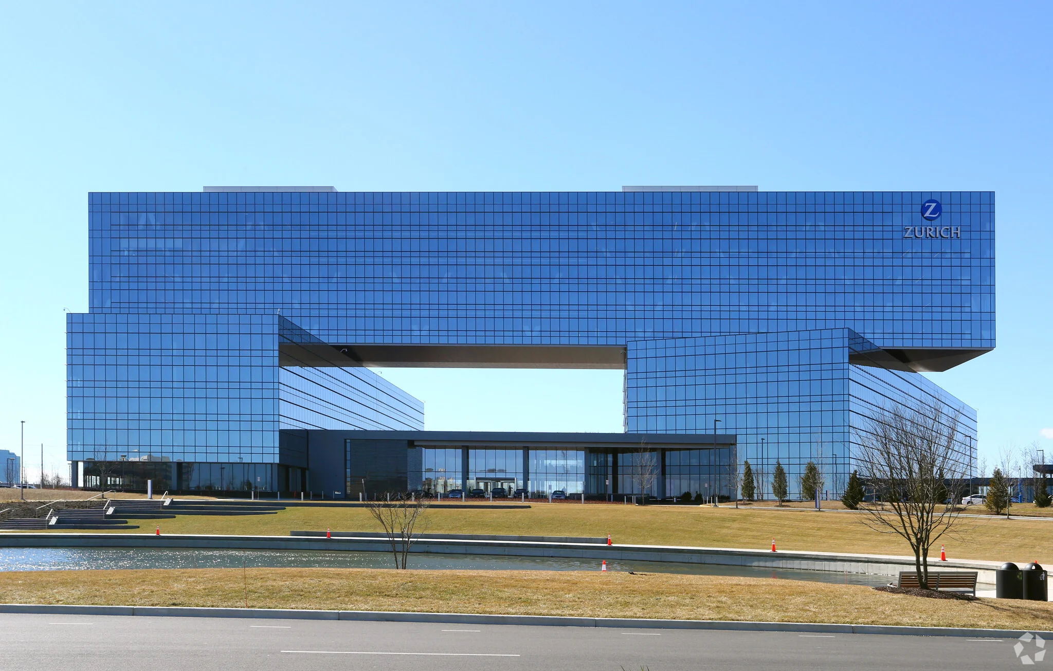 Zurich NA HQ — Lease in Schaumburg, IL, photo 6 of 8
