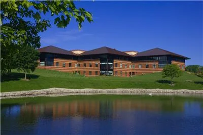 1601 W Lakes Pkwy — Lease in West Des Moines, IA, photo 1 of 5