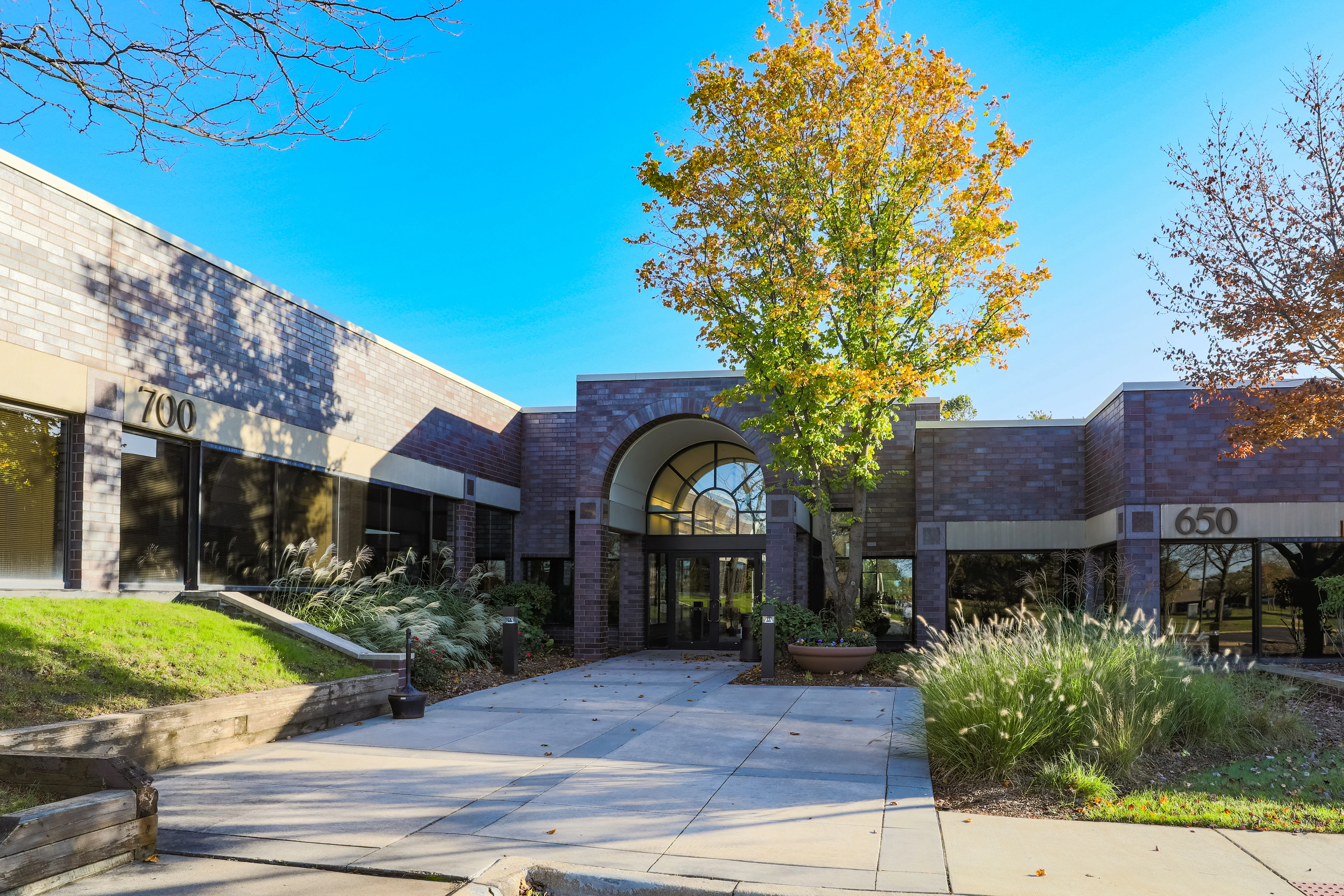 Washington Commons II — Lease in Naperville, IL, photo 2 of 8