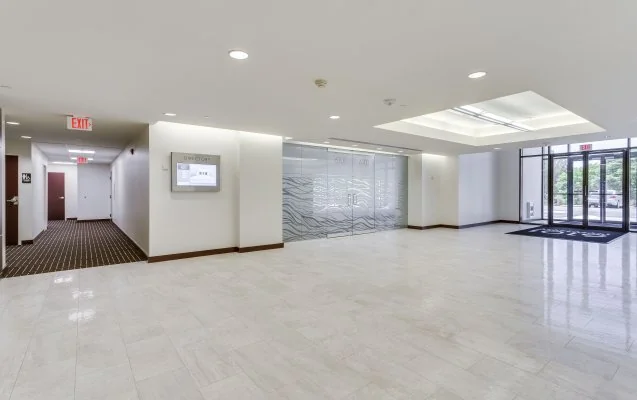 Plaza 395 — Lease in Alexandria, VA, photo 4 of 8