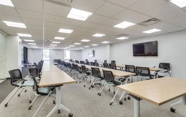 Plaza 395 — Lease in Alexandria, VA, photo 5 of 8