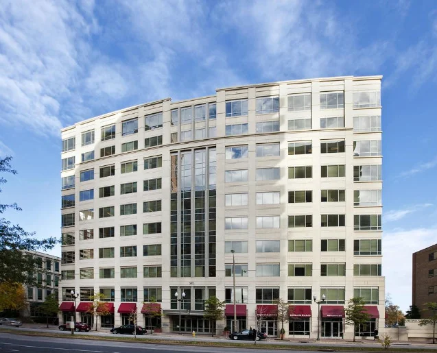 Virginia Square Plaza — Lease in Arlington, VA, photo 1 of 8