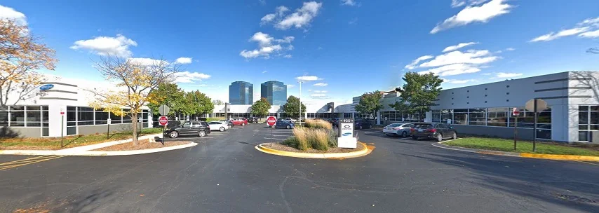 935 Parkway Corporate Place — Lease in Schaumburg, IL, photo 2 of 8