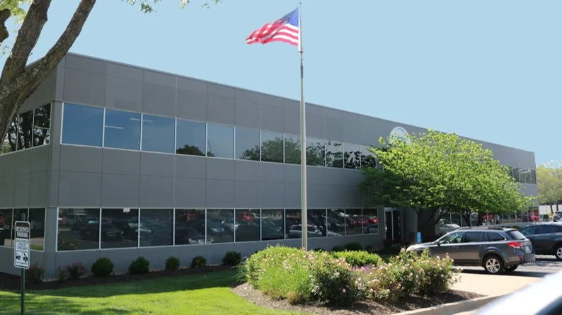 8600 Farley St — Lease in Overland Park, KS, photo 1 of 4