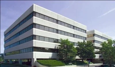 Combined Centre II — Lease in Northbrook, IL, photo 2 of 8
