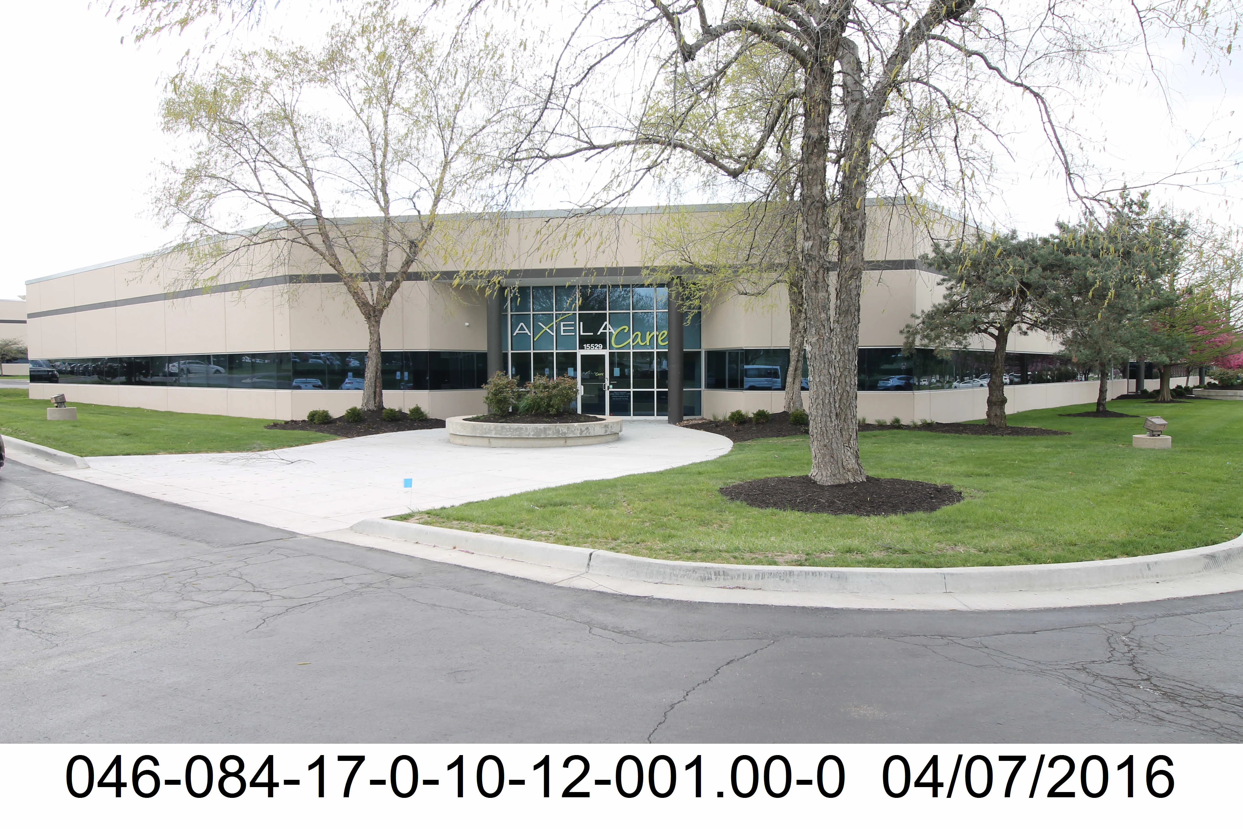 Southlake - Tech 2 - photo 2 - Lenexa, KS