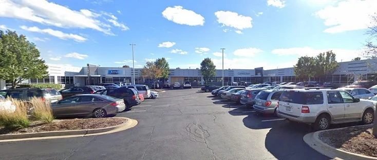 915 Parkway Corporate Place — Lease in Schaumburg, IL, photo 2 of 8