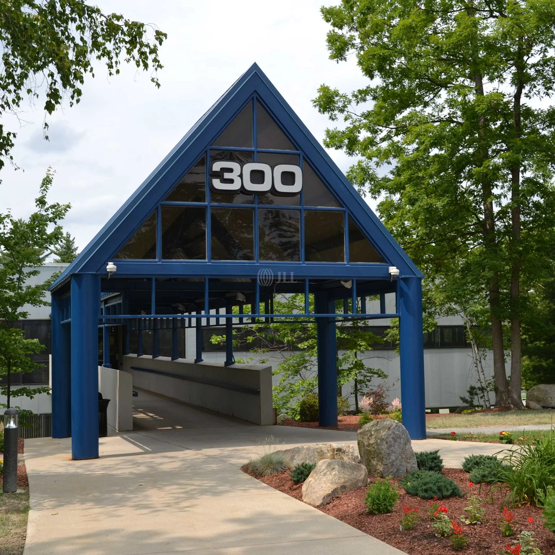 Building 300 - photo 3 - Nashua, NH