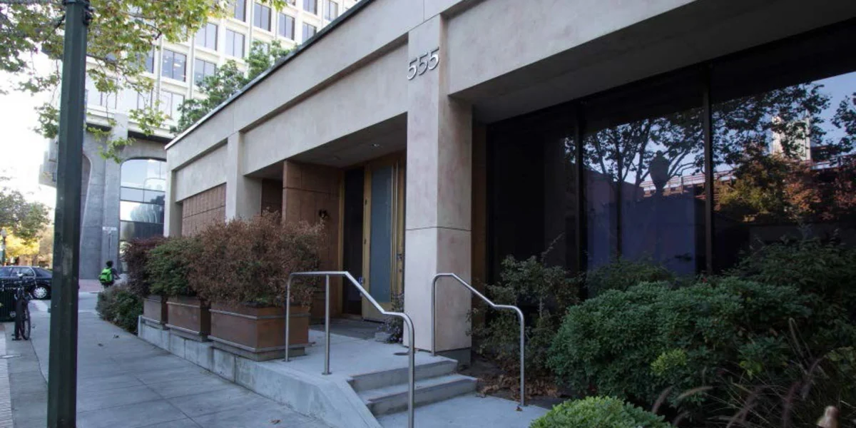555 University - photo 4 - Palo Alto, CA