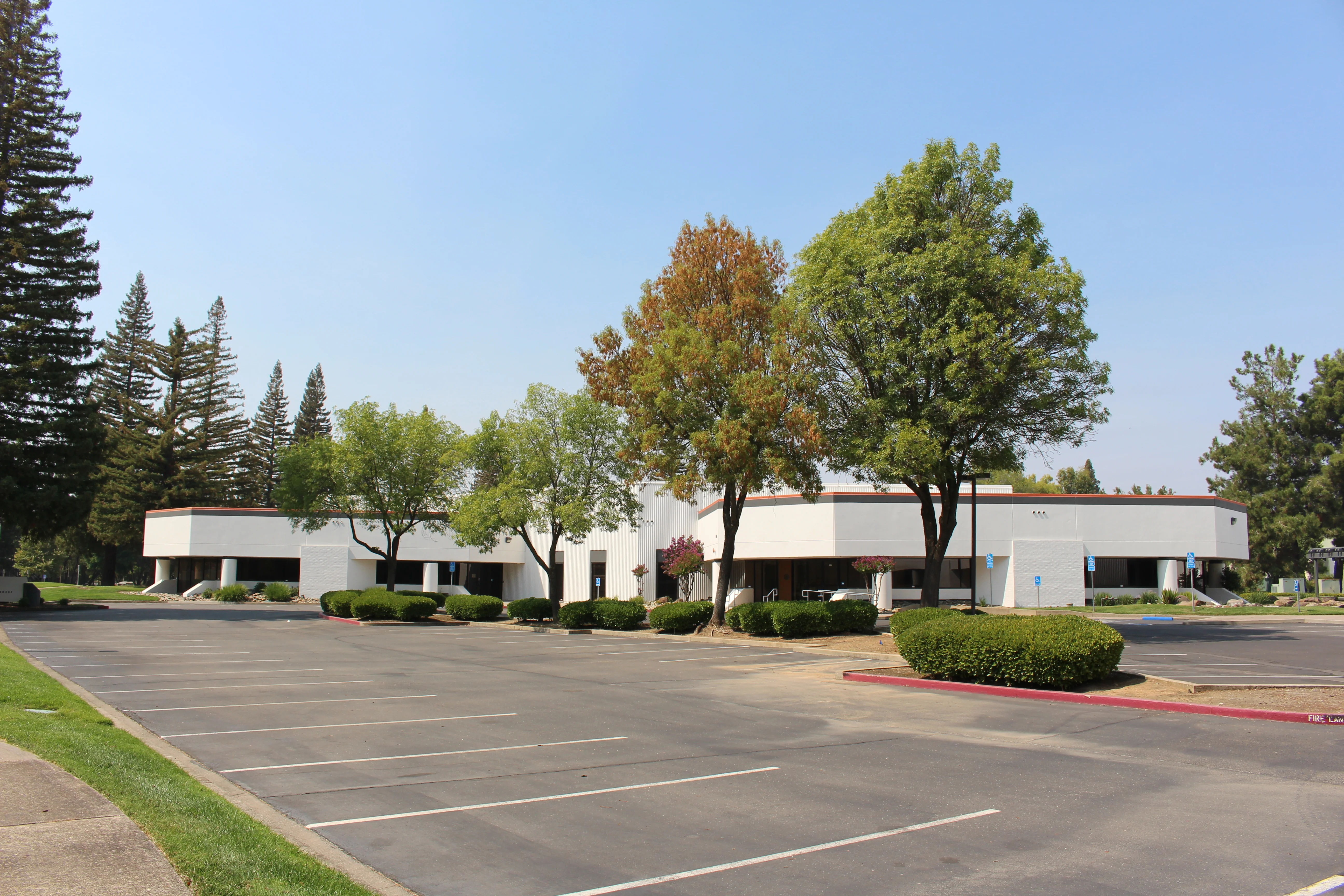 181 Blue Ravine — Lease in Folsom, CA, photo 2 of 8